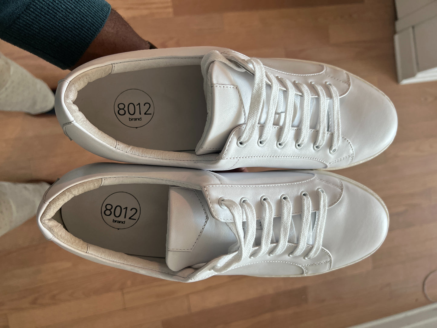8012 Luxury Sneakers